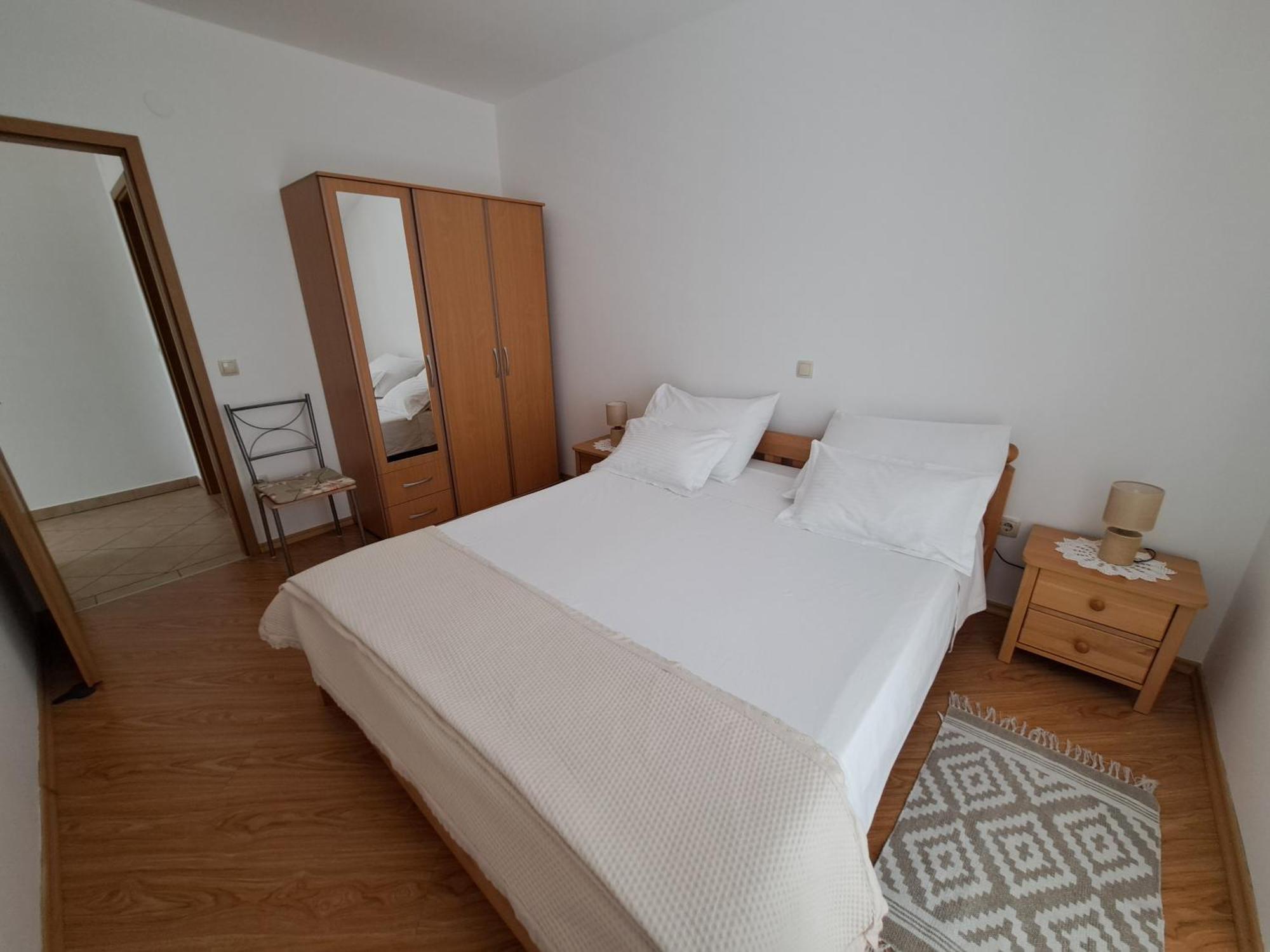 Apartment Petra Raslina Exteriér fotografie